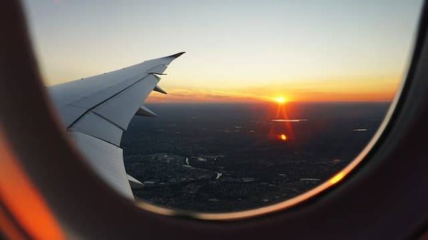 Comment bénéficier de réductions sur les billets d'avion ?