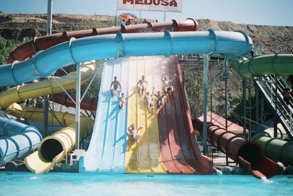 Top 10 des Campings Avec Parc Aquatique Incontournables dans le Sud de la France